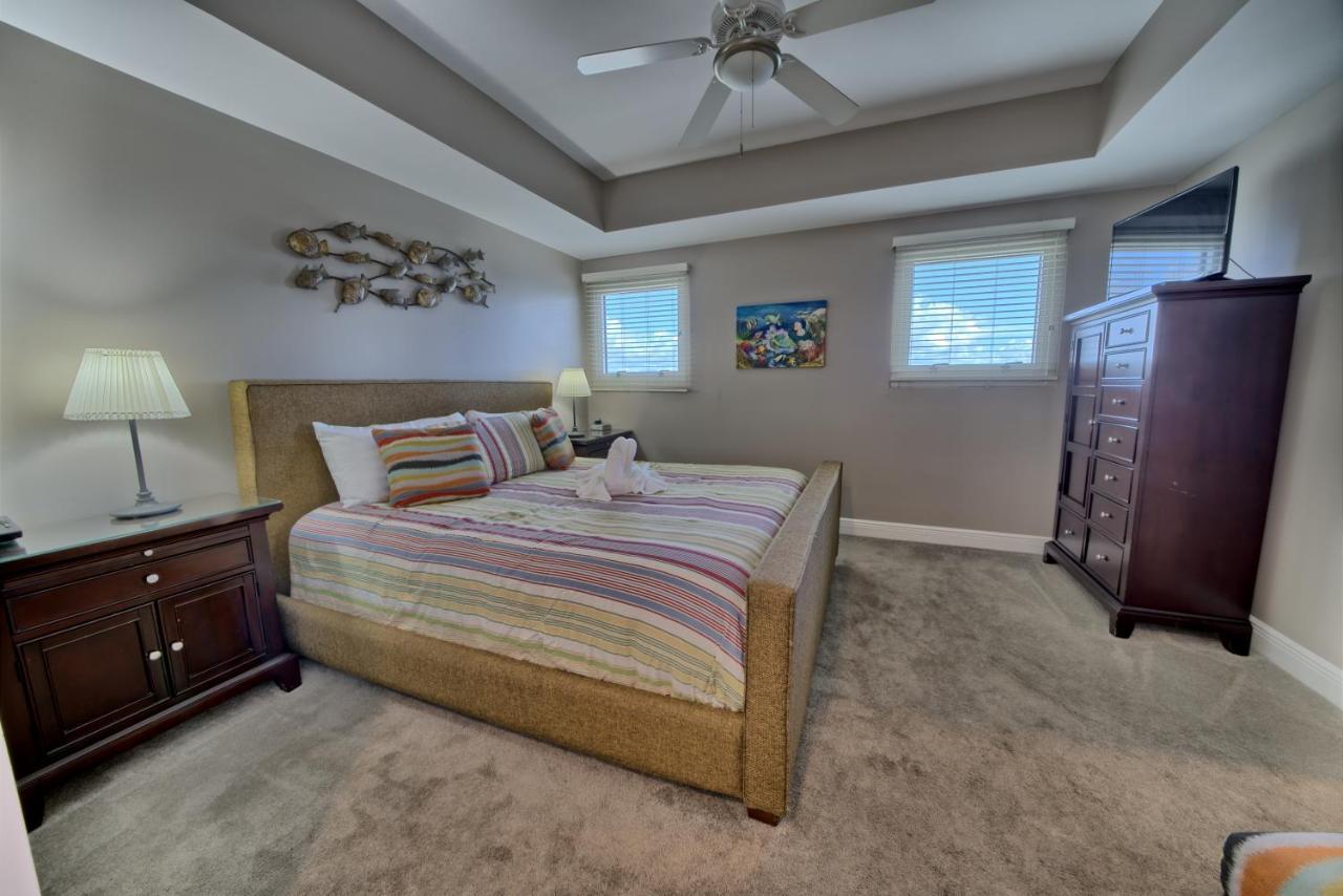 Sterling Breeze - Cozy Beachfront One Bedroom Condo بنما سيتي بيتش المظهر الخارجي الصورة